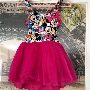 Handmade Disney Tulle Skirt and Polka Dots Minnie and friends!